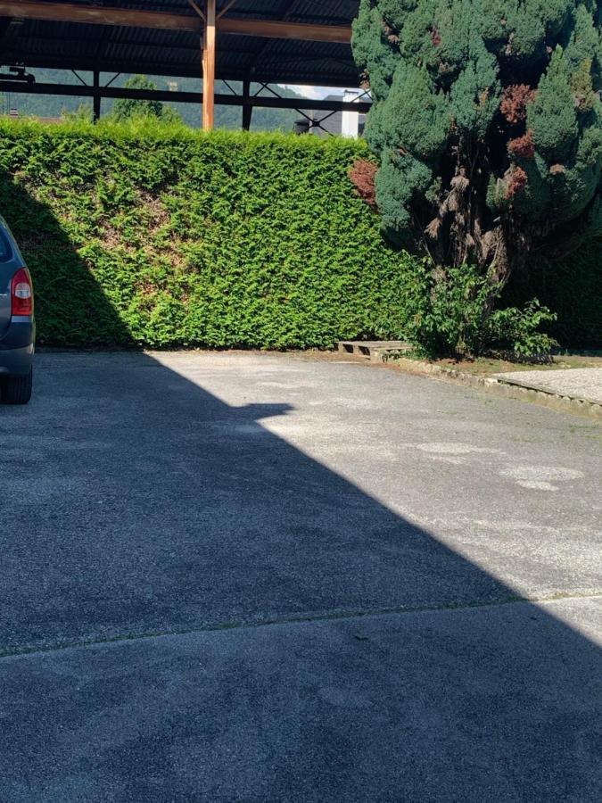 Coquet Appartement Aux Pieds Des Montagnes Scionzier Exterior foto